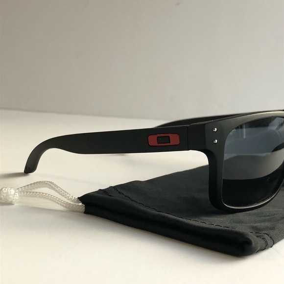 OO9102 Oakley Holbrook Black Matte - Picture 10 of 10